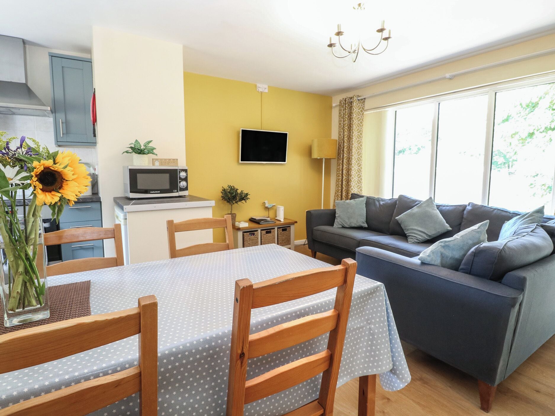 Cottage | Interior