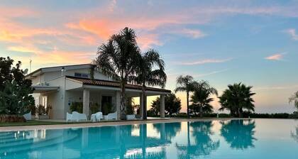 Villa Maria - Apartment with swimming pool