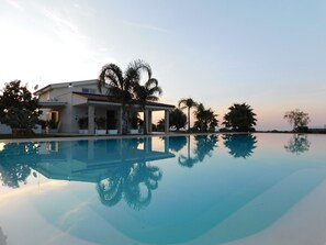 Udendørs pool