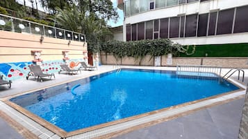 Seasonal outdoor pool