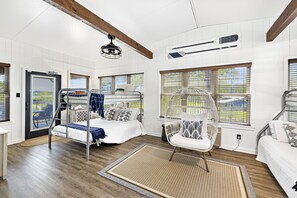 3 habitaciones, tabla de planchar con plancha y wifi gratis