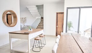 Dining - Villa 16: 5BR & Private Pool w BNayar Beach Club (Cruz de Huanacaxtle)