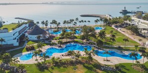 Pool - Villa 16: 5BR & Private Pool w BNayar Beach Club (Cruz de Huanacaxtle)