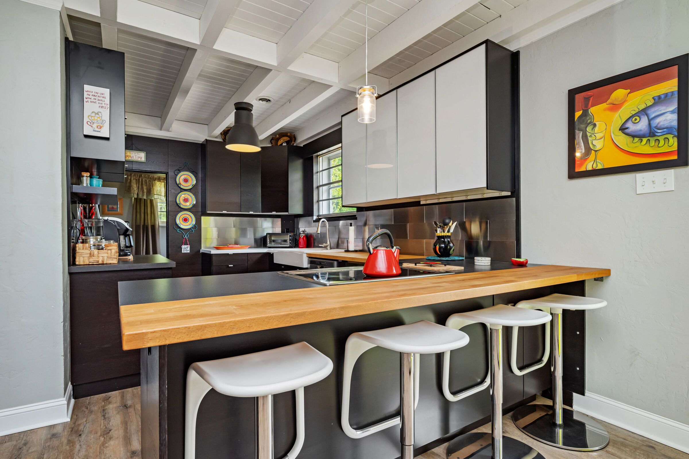 雪櫃、微波爐、焗爐、爐具