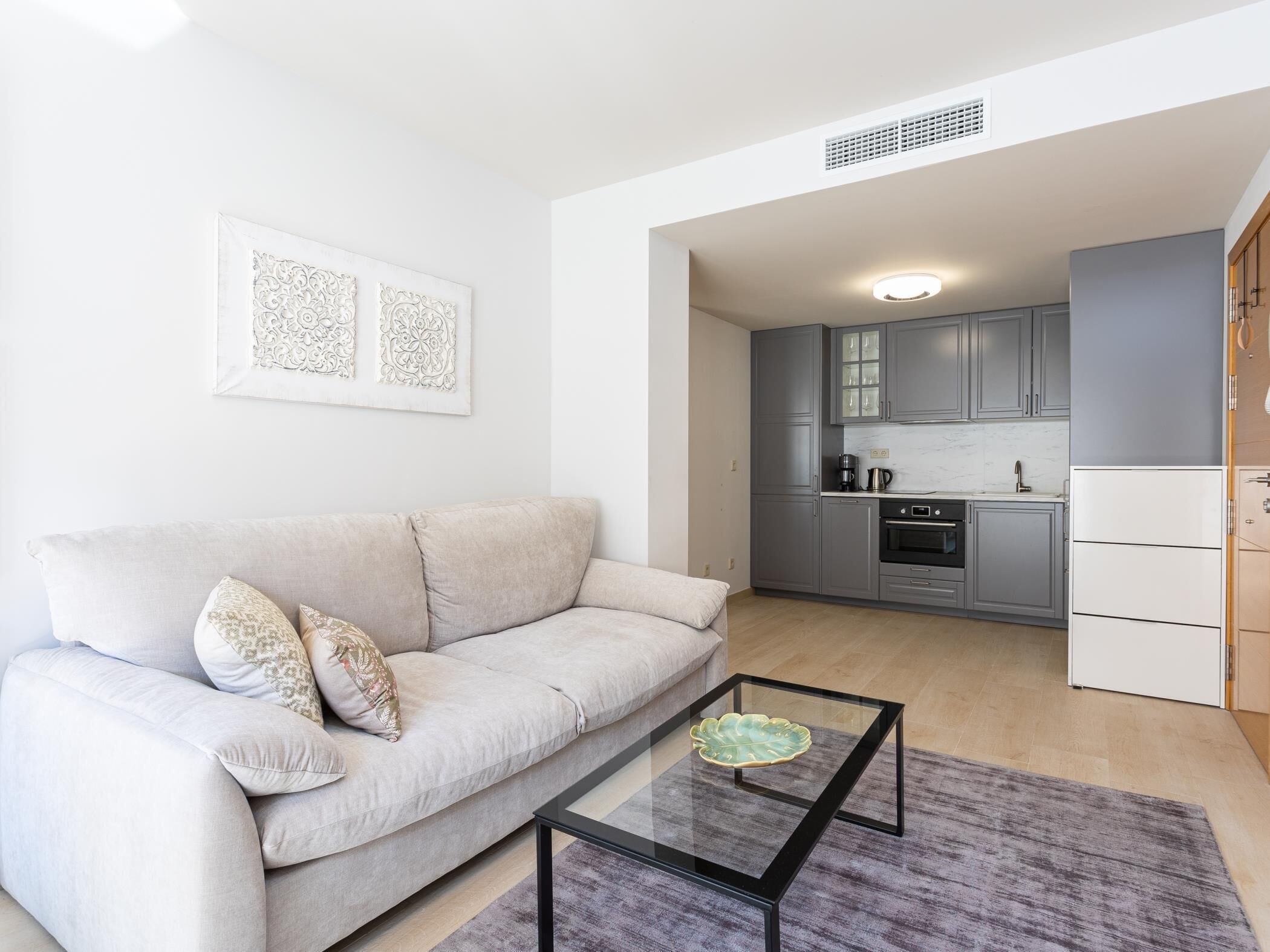 Estepona Elegance Apartment by GHR Rentals