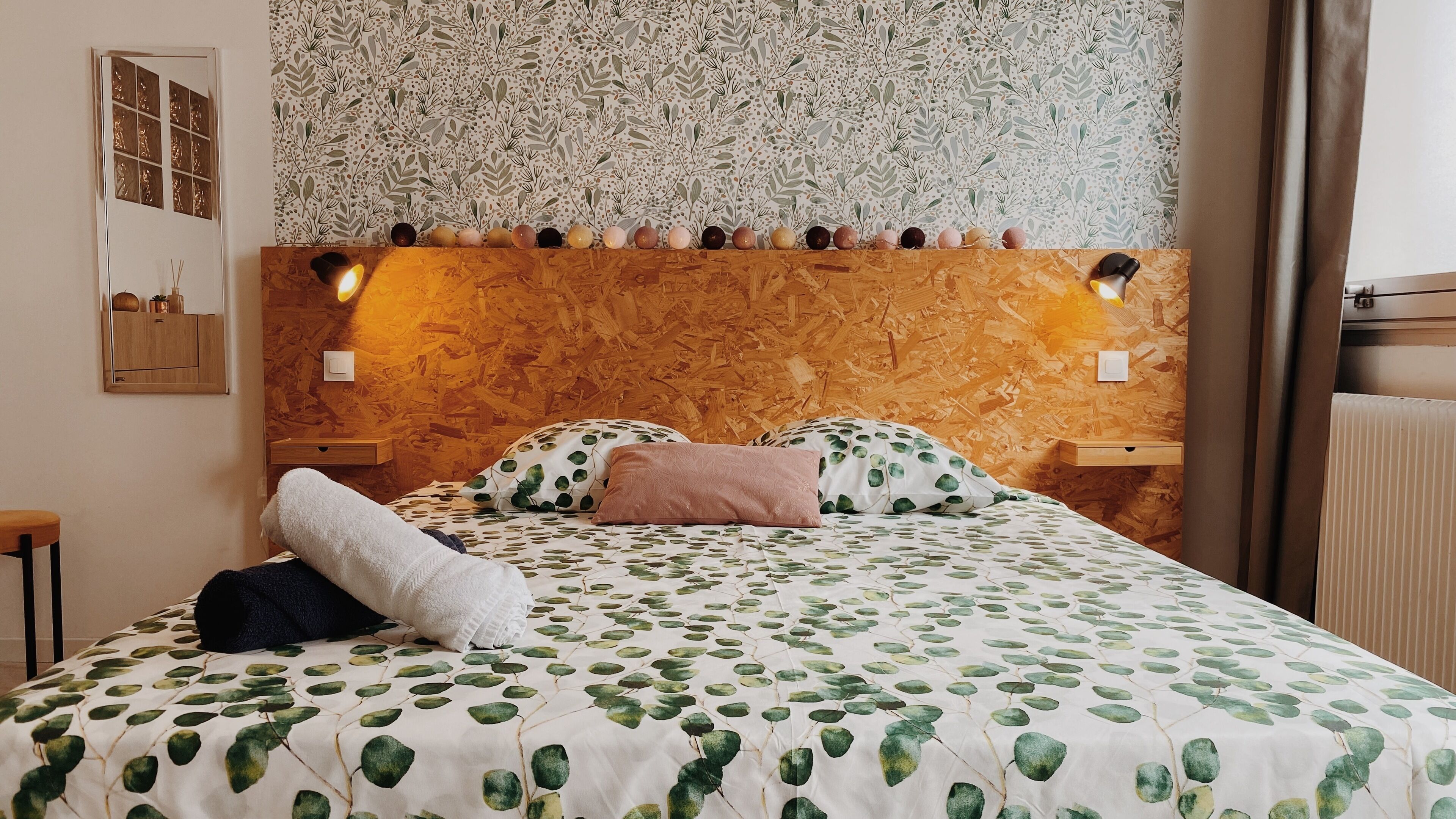 Individually furnished, desk, laptop workspace, blackout drapes