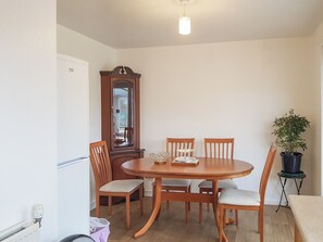 Dining - 2 bedroom accommodation in Ceres, near Cupar (Ceres, near Cupar)