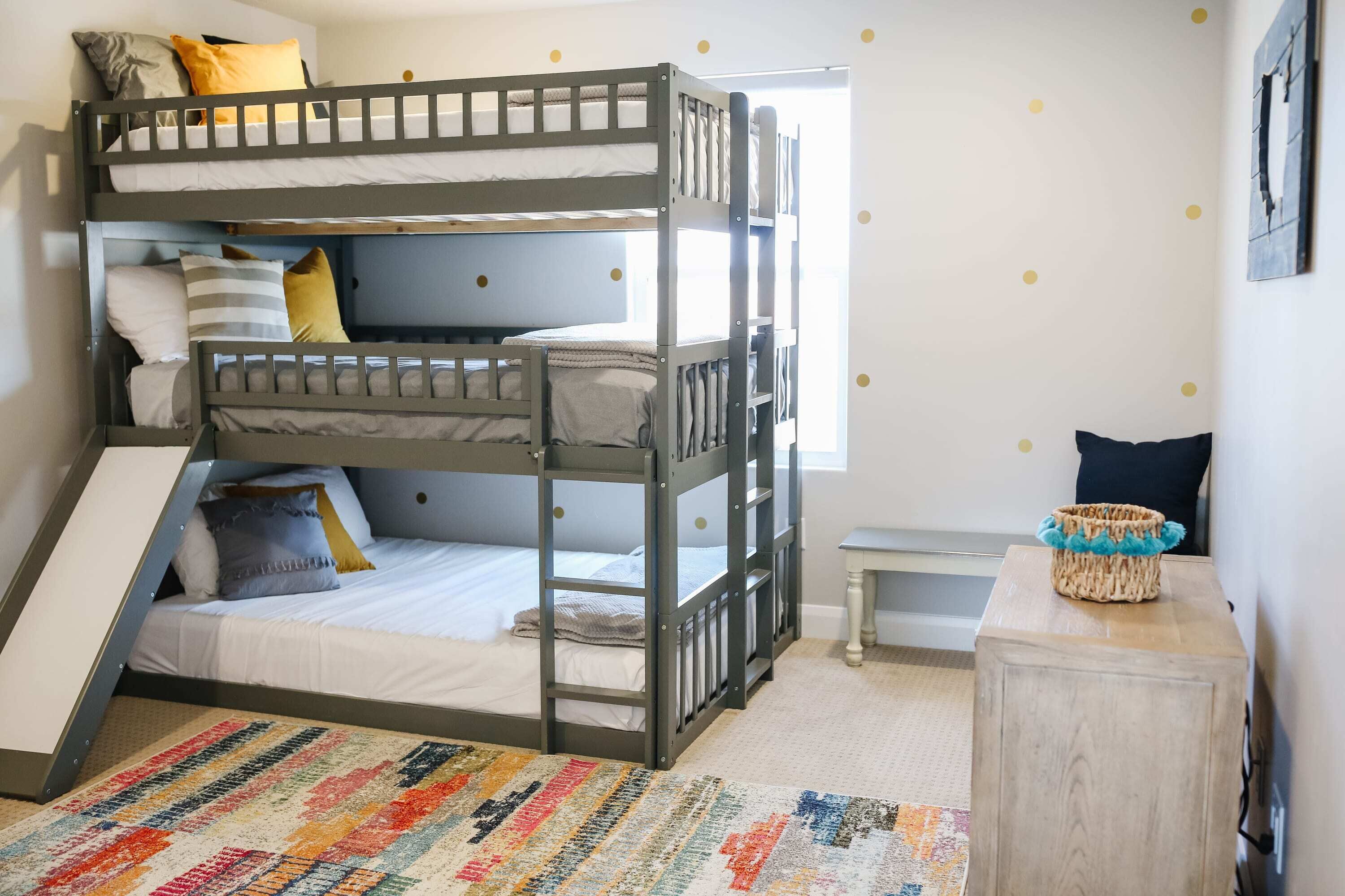 Private Hot Tub|Close to i15|Game Room