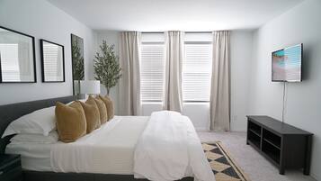 Townhome | 3 bedrooms, premium bedding, down duvets, pillow-top beds