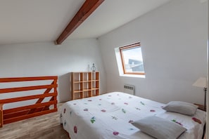 2 bedrooms, free WiFi, bed sheets
