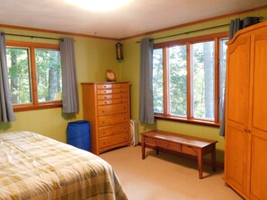 3 chambres, fer et planche à repasser, Wi-Fi gratuit