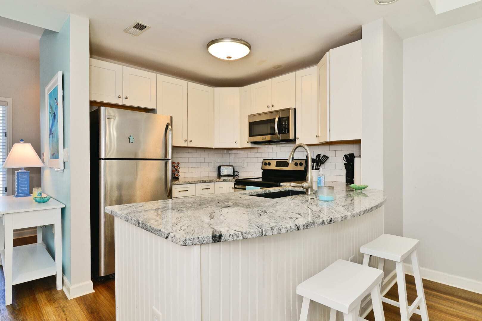 Modern Ocean Creek Resort Villa w Oceanfront Pool and Tiki Bar