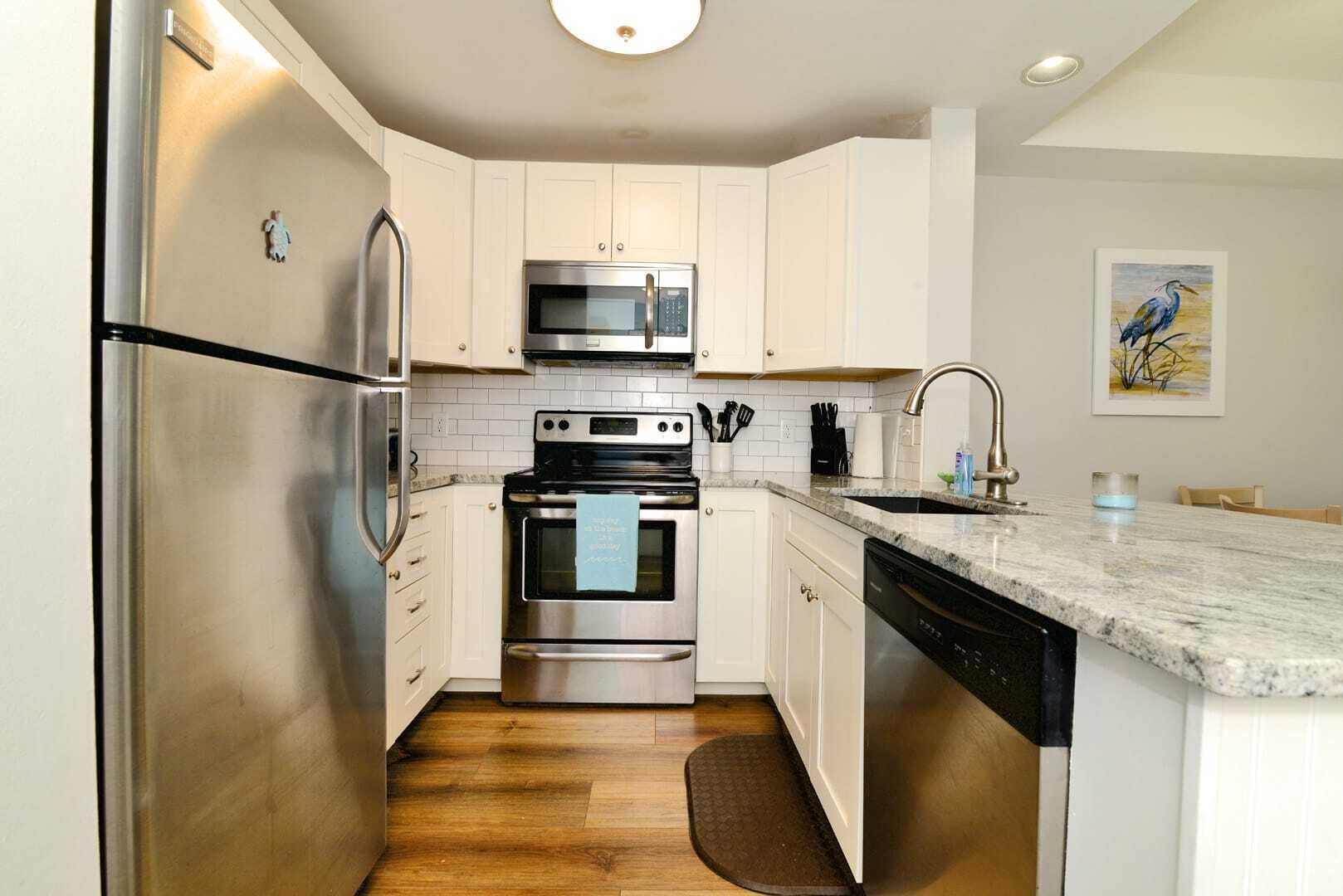 Modern Ocean Creek Resort Villa w Oceanfront Pool and Tiki Bar