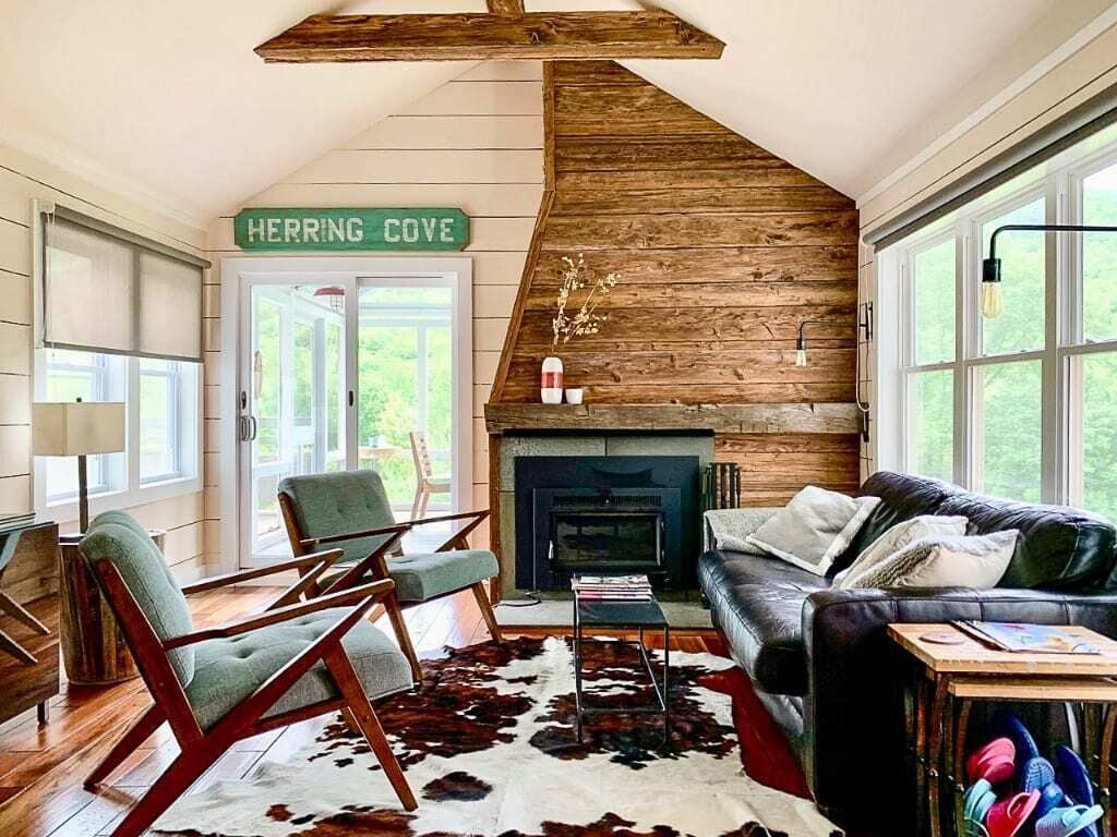 Apple Hill - Cozy with Views near Roxbury