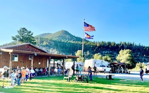 Enceinte de lâhĂ©bergement