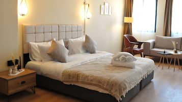 Deluxe Studio Suite | 1 bedroom, premium bedding, down comforters, memory foam beds