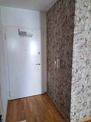 Interior - Mariposa apartment, free private parking in the garage. Near the Mall of Split.. (Split)