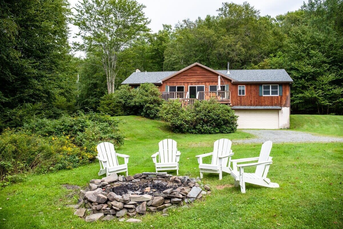 Fulton House - Family Friendly Lodge in Roscoe