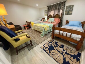 4 habitaciones, cuna de viaje, wifi gratis y ropa de cama