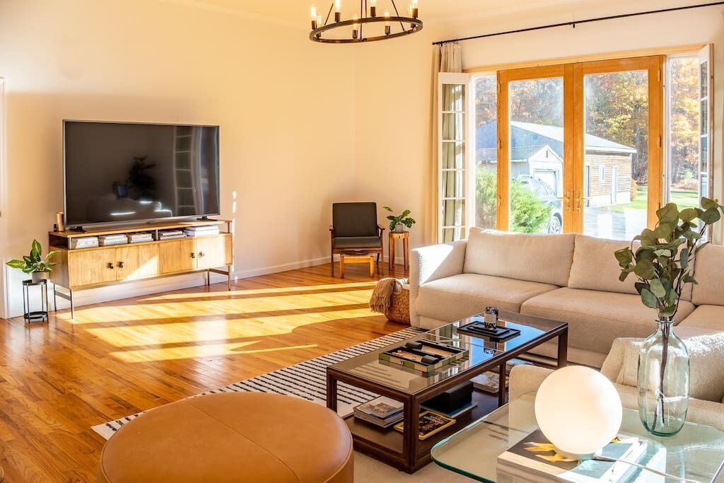 Midnight Meadow - Bright & Airy Cabin in Callicoon