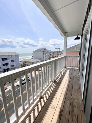 Property grounds - Swanky Seahorse Oceanviews (Carolina Beach)