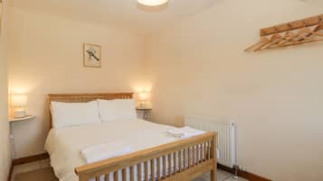 1 bedroom, individually decorated, individually furnished, free WiFi