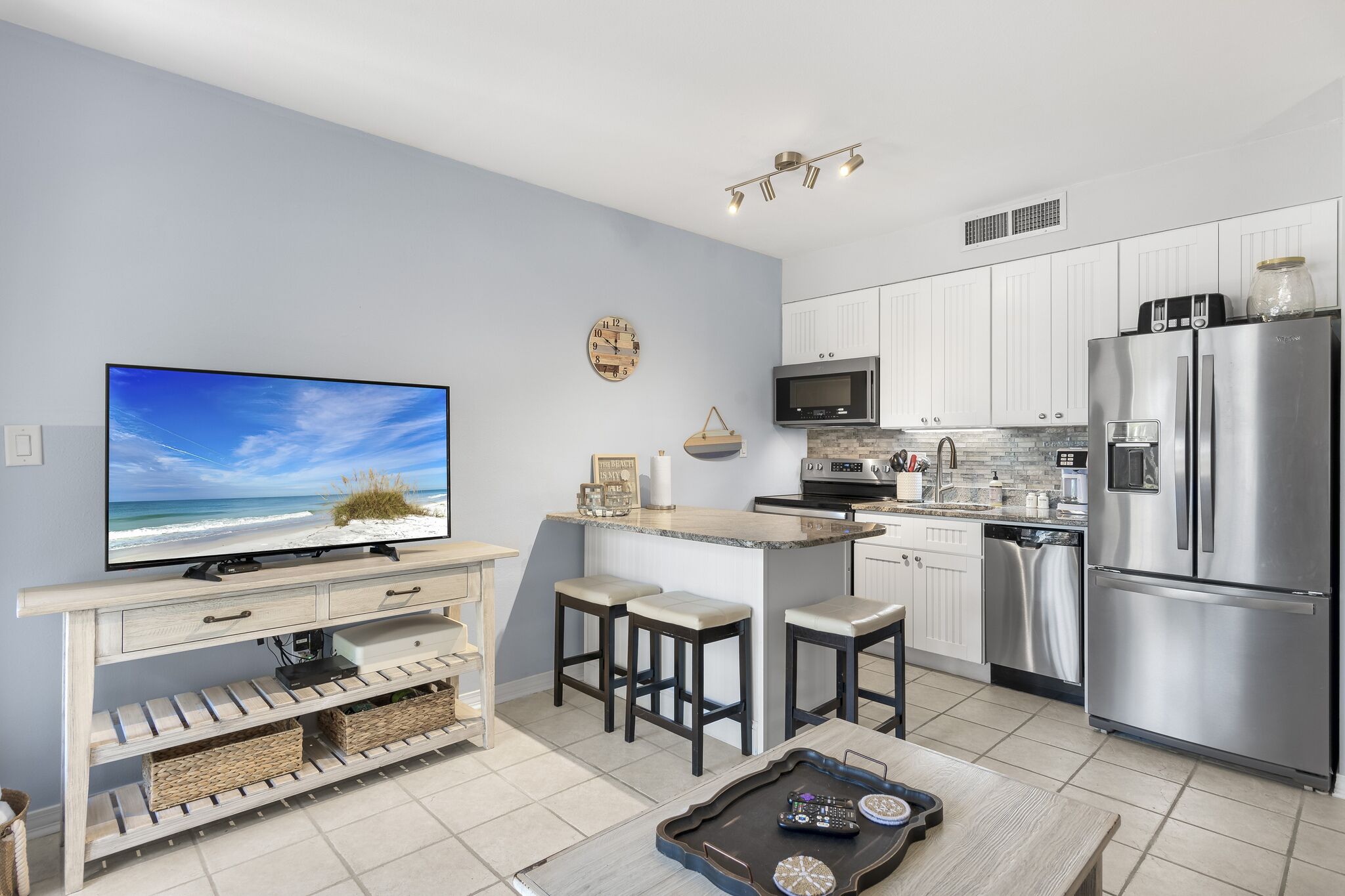 Quiet Destin Beachfront Resort!