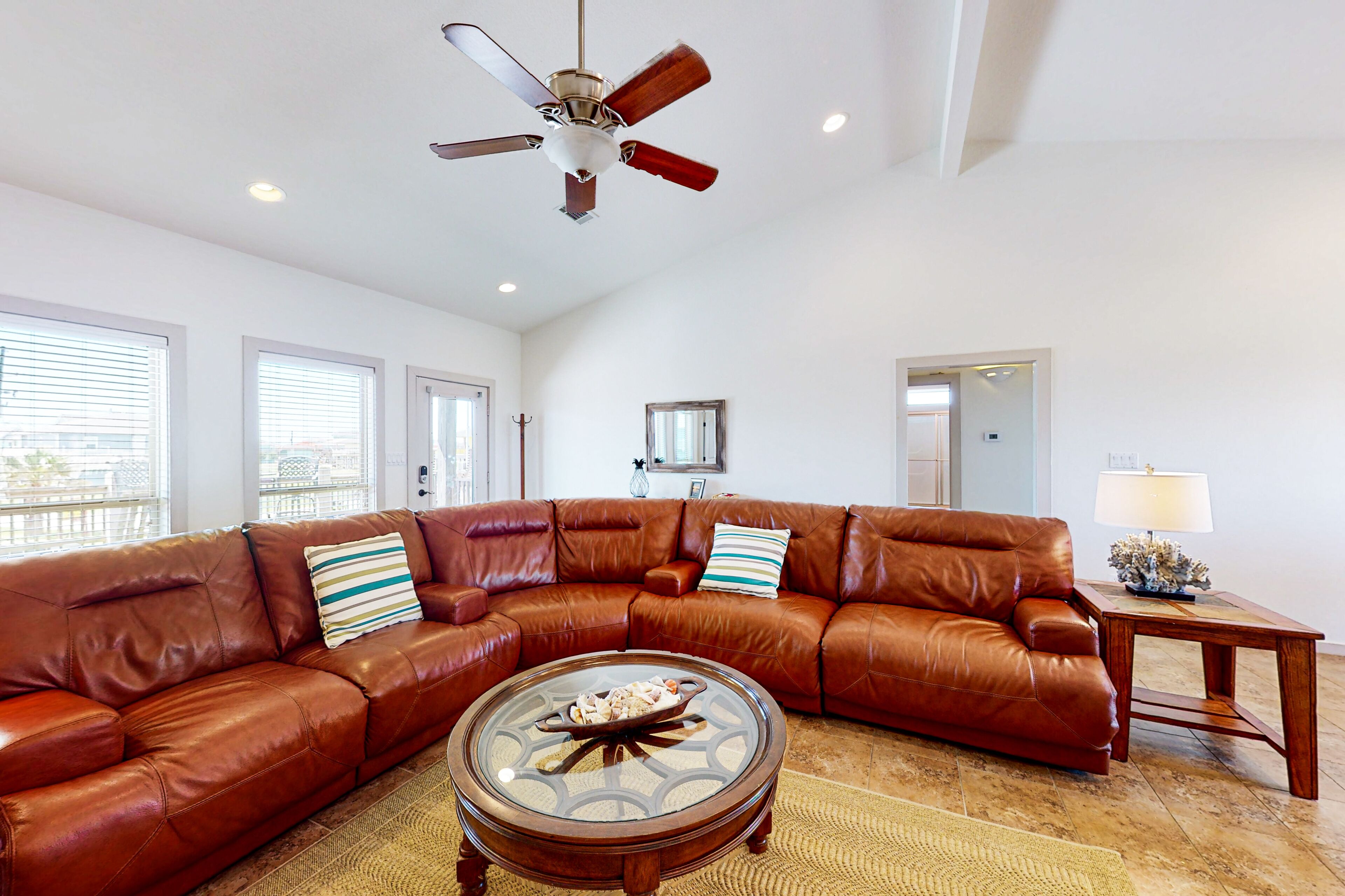 Inviting house with private hot tub, deck, fenced yard, W/D, & AC