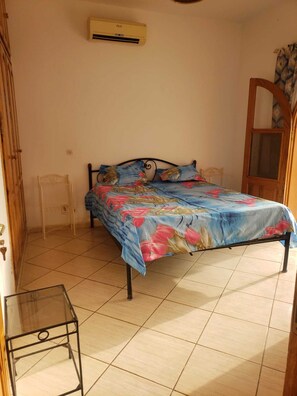 2 bedrooms, Internet, bed sheets