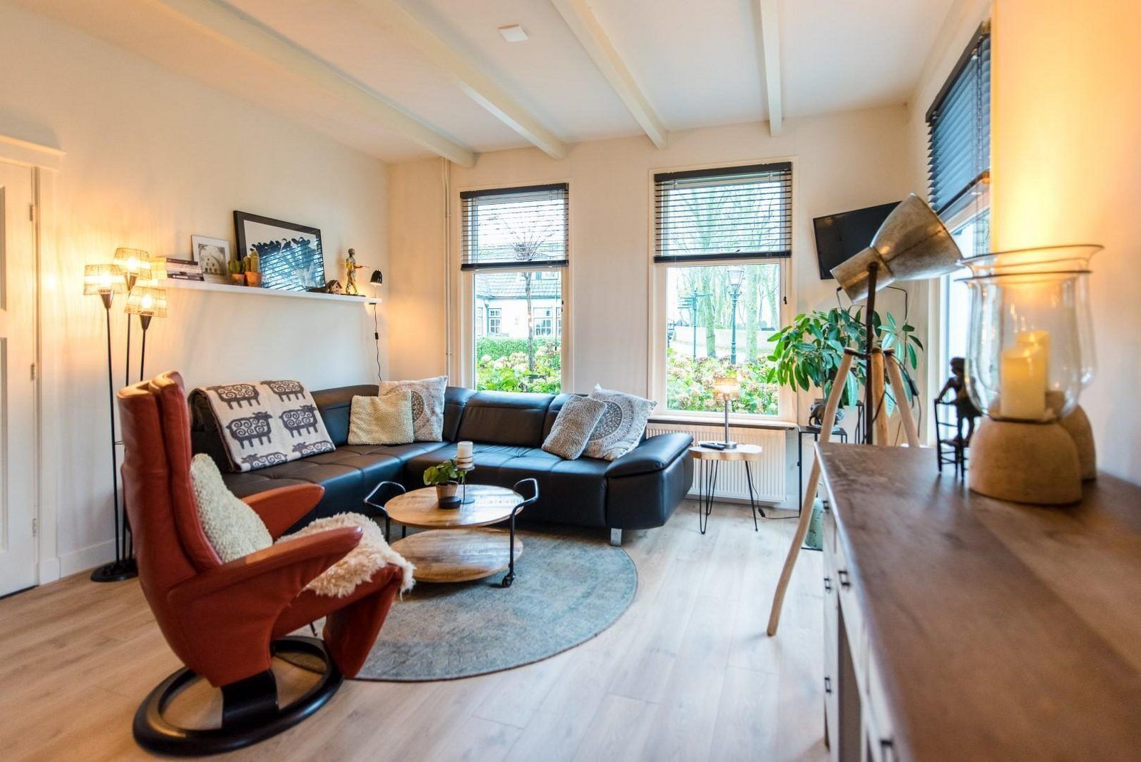 Een flatscreentelevisie