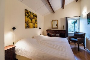 3 habitaciones, tabla de planchar con plancha y wifi gratis 