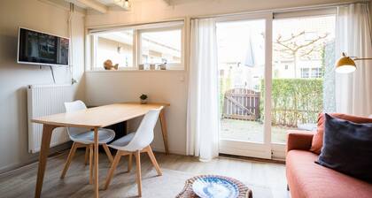 Friese Antillen is a courtyard of 8 homes near of the beach and village Hollum.