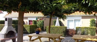 Friese Antillen is a courtyard of 8 homes near of the beach and village Hollum.