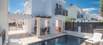 Villa Meena, 2bdr Kapparis Villa With Private Pool, Close to the Beach