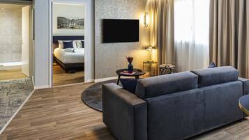 Premium bedding, Select Comfort beds, in-room safe, desk