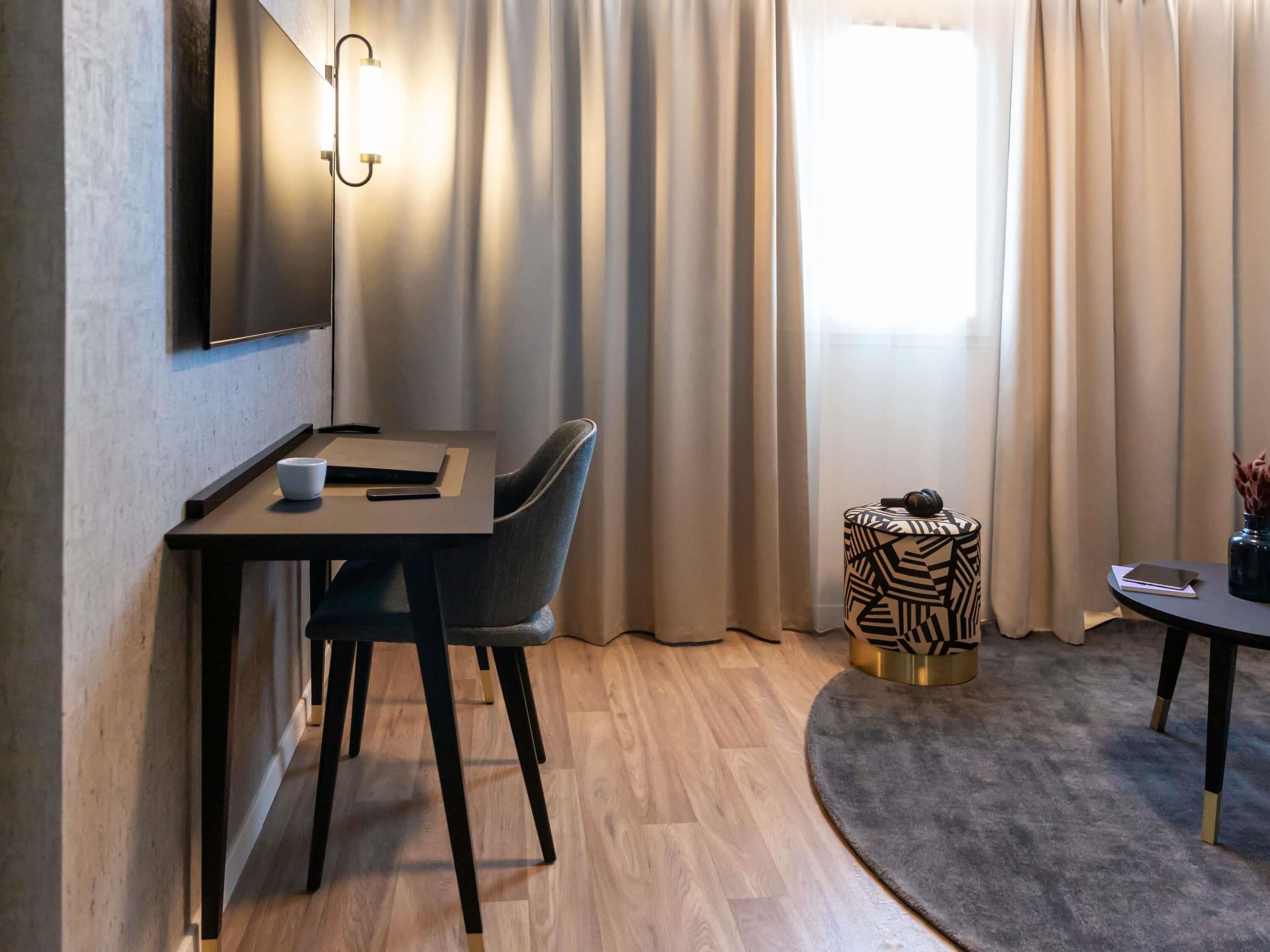 Premium bedding, Select Comfort beds, in-room safe, desk