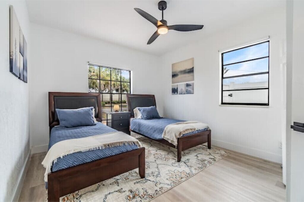 Elegantly Spacious Retreat, Just Minutes from Everything