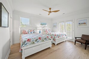 5 bedrooms, iron/ironing board, free WiFi, bed sheets