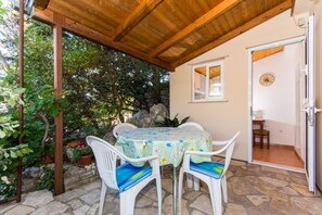 Apartment | Dining