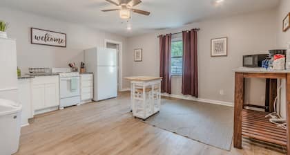 Spacious Stay in Oak Cliff