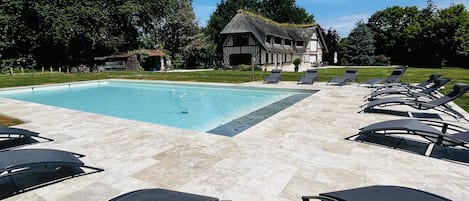 Outdoor pool, a heated pool
