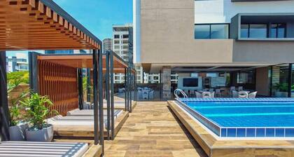 Spectacular + cozy brand new apartment!