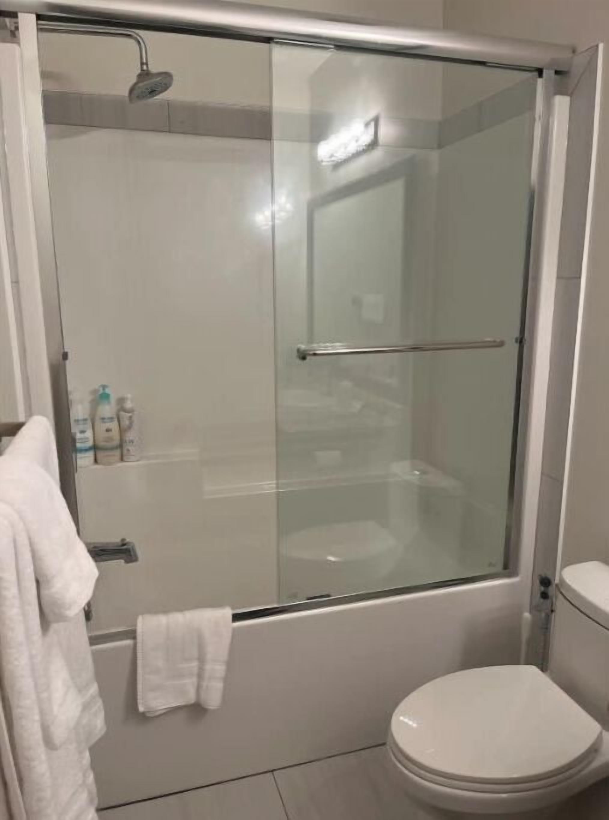 2 BR Guest suite near TRU