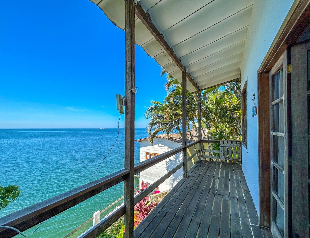 Casa com churrasqueira e lazer em Mangaratiba/RJ