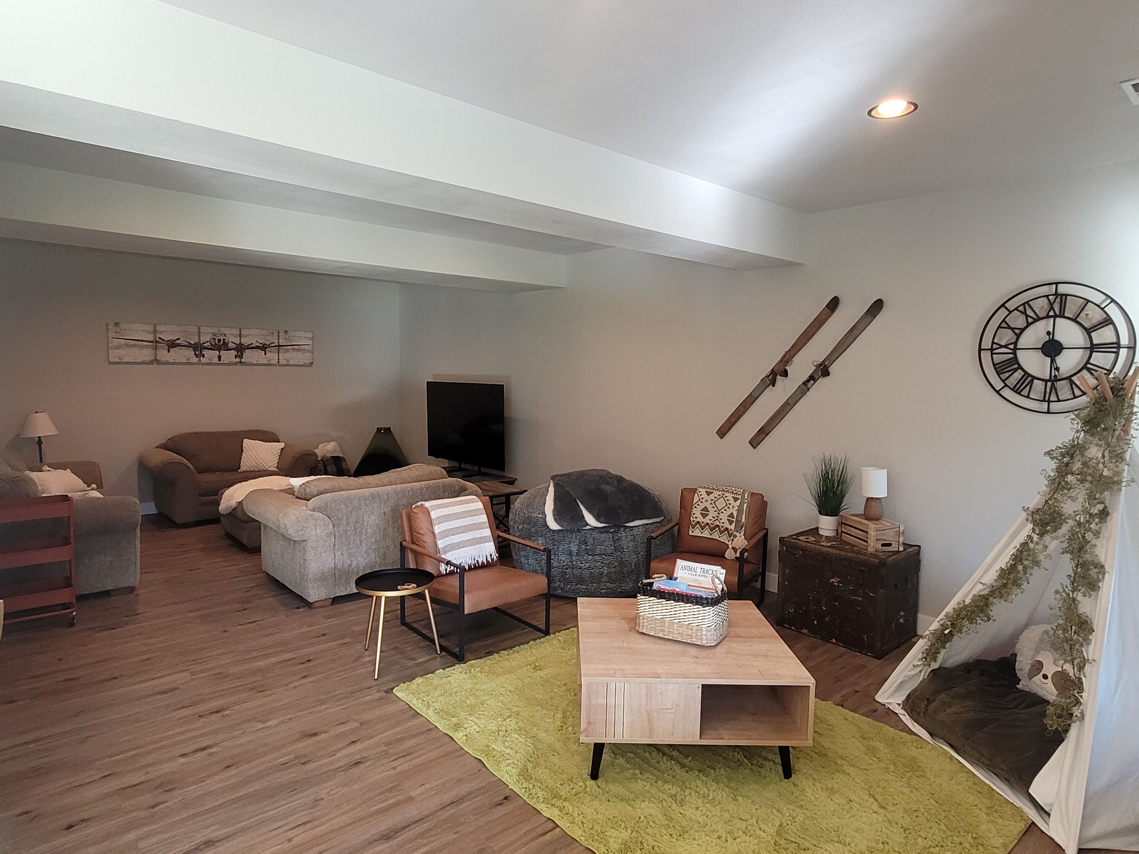 New Listing!10 Acre Private riverfront retreat w/ dock and 1,000 ft waterfront