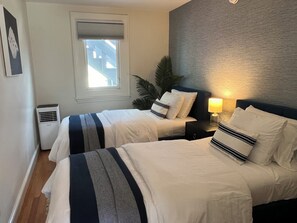 2 chambres, fer et planche à repasser, lit parapluie, Wi-Fi gratuit