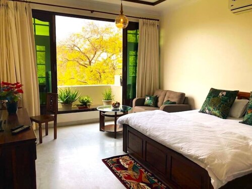 Hauz Khas Retreat S3