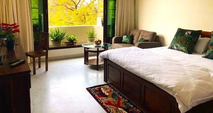 Hauz Khas Retreat S3