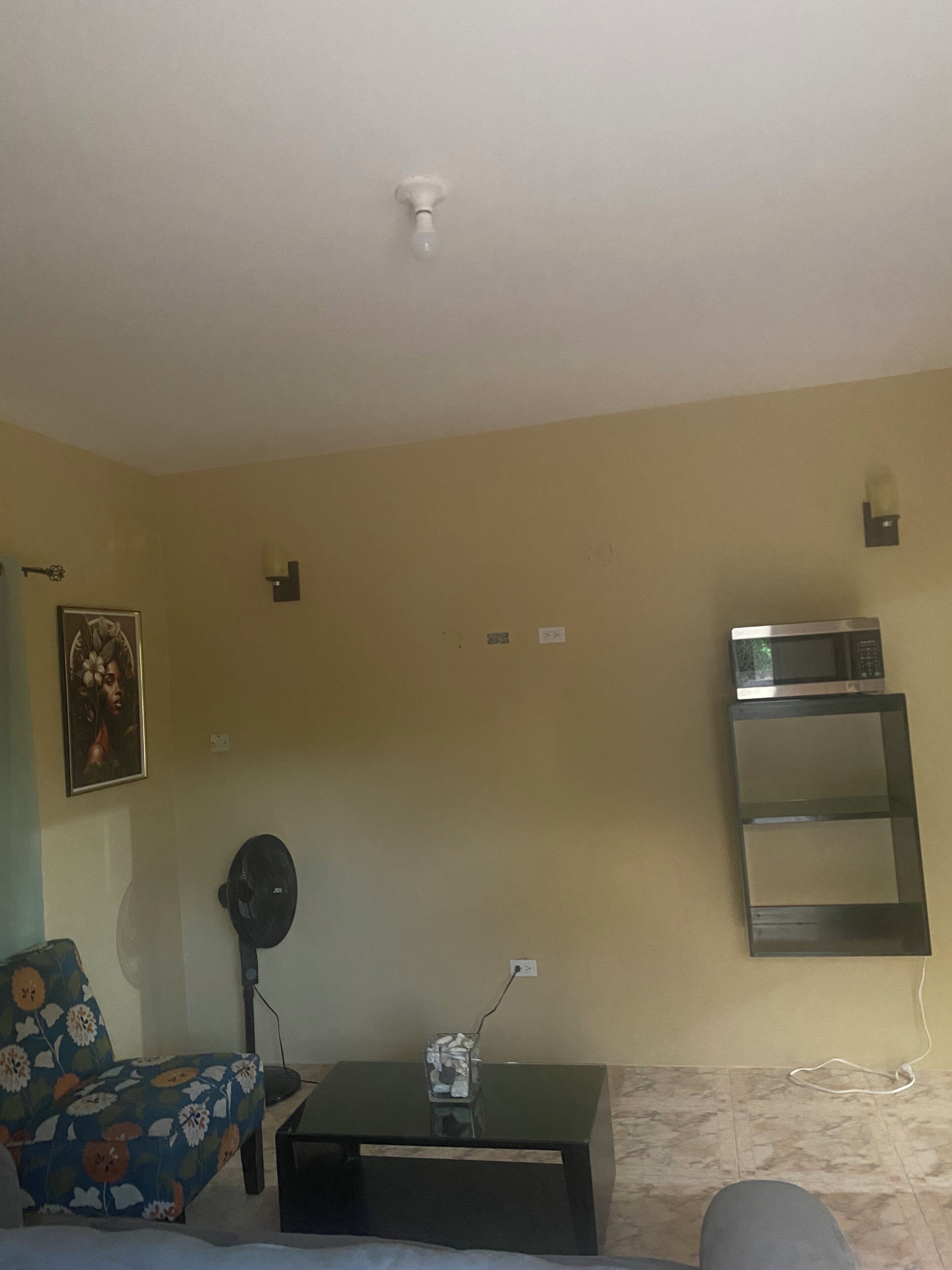 Een flatscreentelevisie