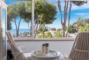 Interior - Shiny 2BR Apt w/ Views, Pool, Great Location (Mijas)